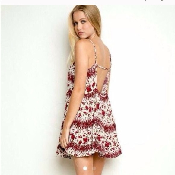 Brandy Melville Dresses & Skirts - Brandy Melville - Rose Flowy Top/Dress - OS - Size Small